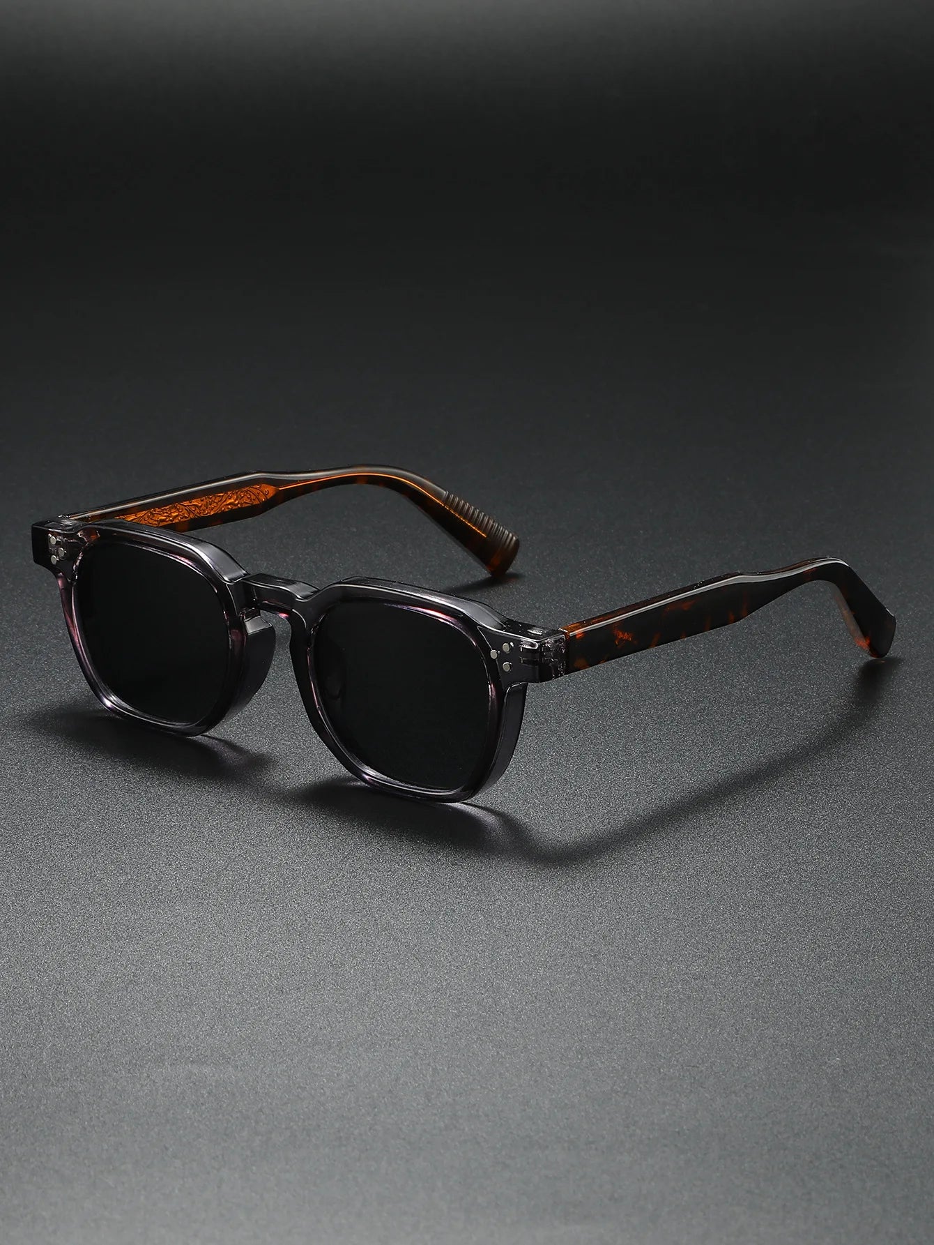 Lentes de Sol Cuadrados Polarizados Unisex con Núcleo Metálico – Estilo Moderno para Conducción y Uso Diario