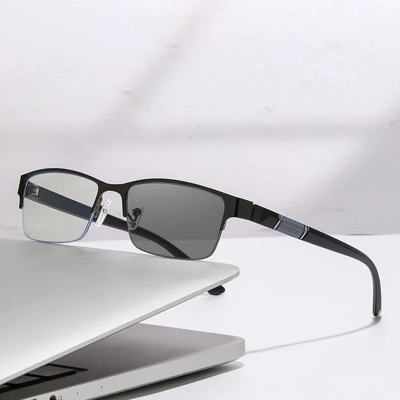 Gafas Multifocales Fotocromáticas con Filtro Luz Azul para Presbicia – Montura Semi al Aire Hombre +0.00 a +4.00