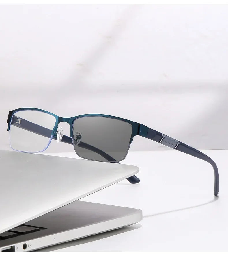 Gafas Multifocales Fotocromáticas con Filtro Luz Azul para Presbicia – Montura Semi al Aire Hombre +0.00 a +4.00