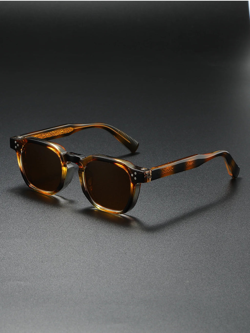 Lentes de Sol Cuadrados Polarizados Unisex con Núcleo Metálico – Estilo Moderno para Conducción y Uso Diario